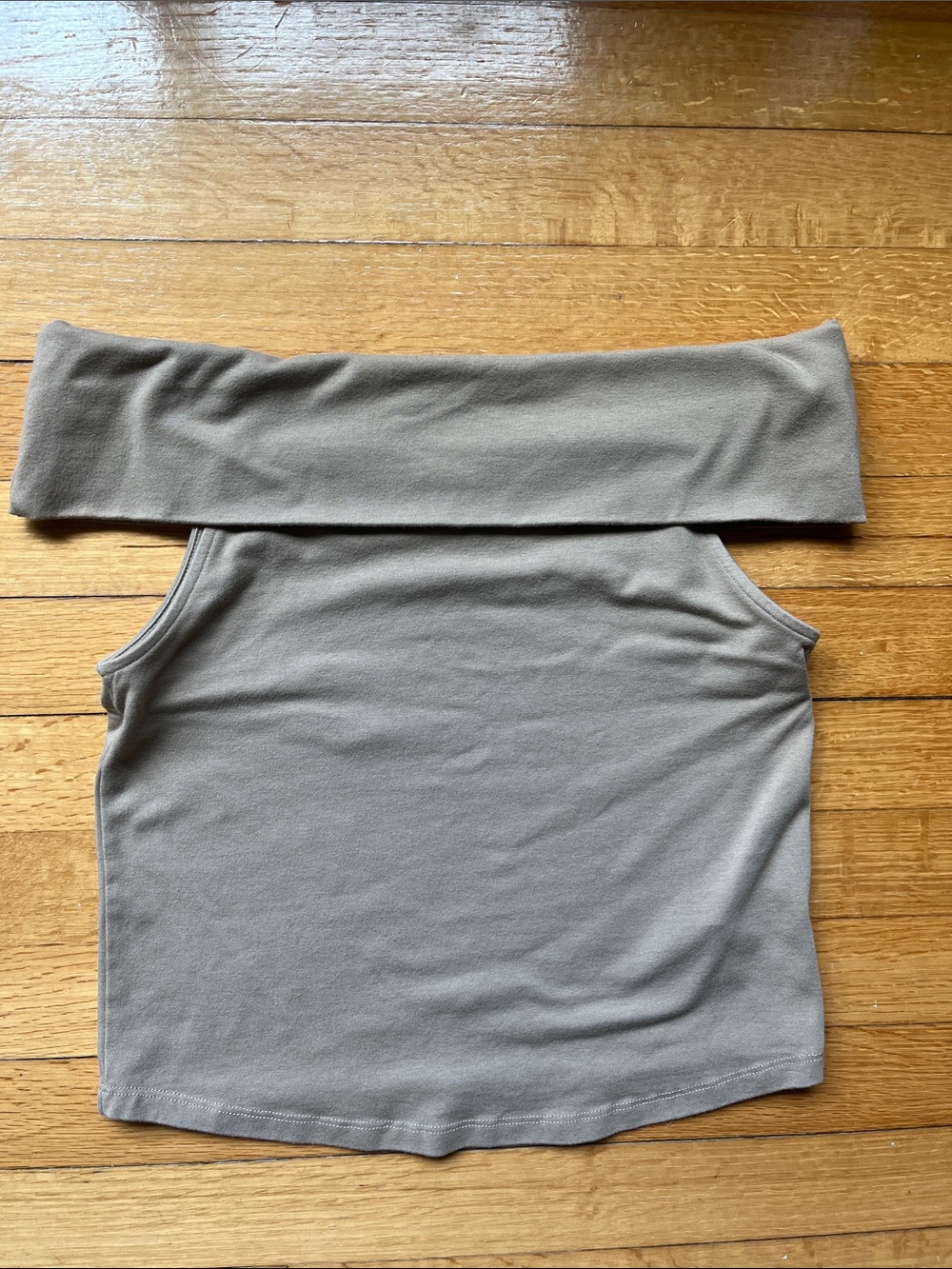 Aerie off-the-shoulder crop top, fitted, medium.